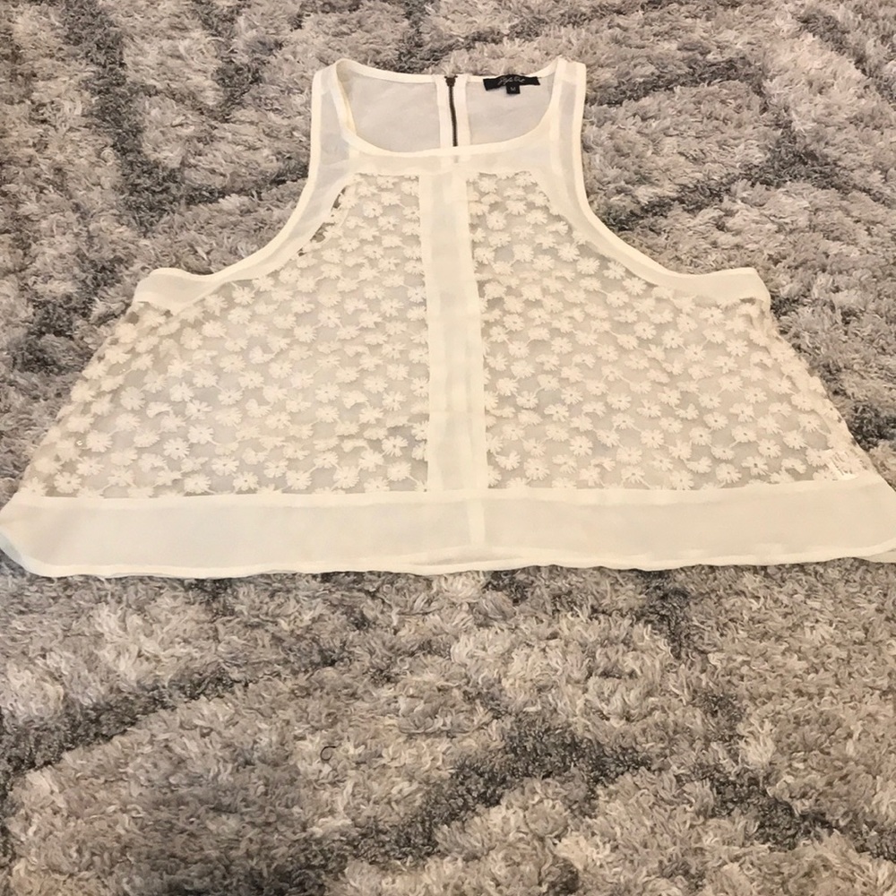 StyleOut Light Weight tank top! ❣️